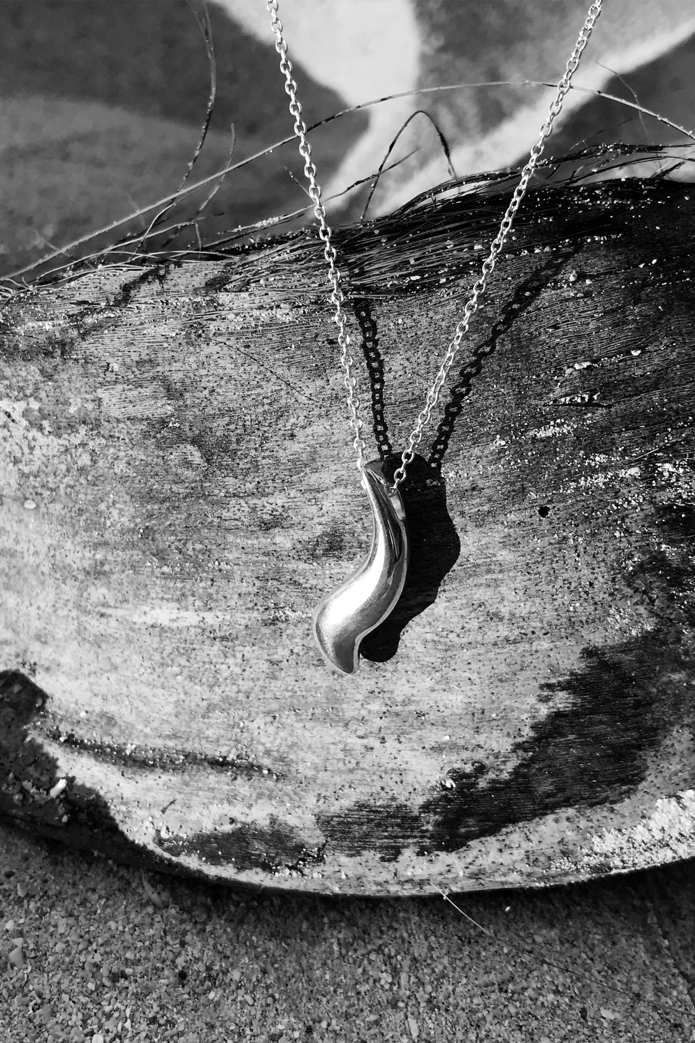 Maresse Wave Necklace Sterling Silver Beach