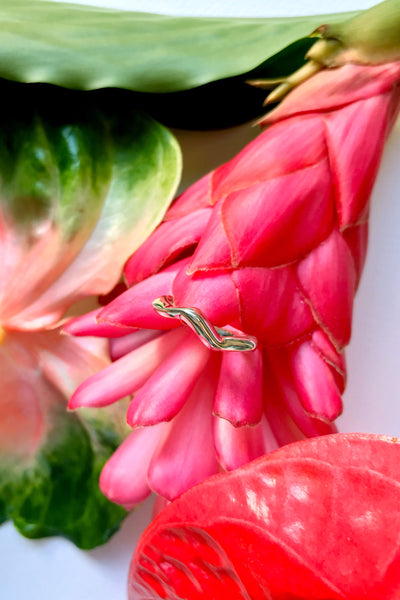 Maresse Wave Ring Sterling Silver with flowers