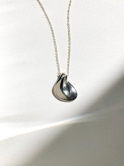 Maresse Shell Necklace Sterling Silver